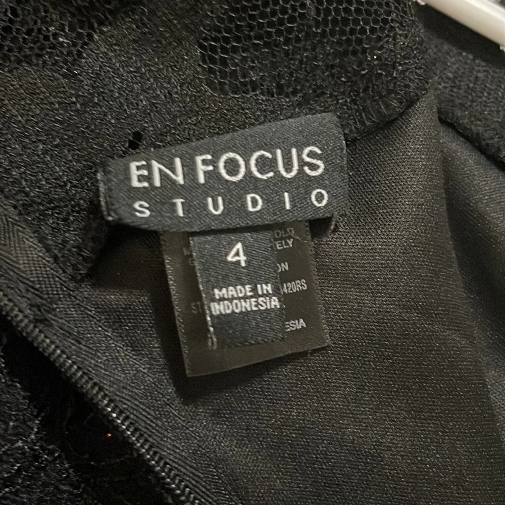 En Focus Studio Women's Black Lace Textured dress size 4 - Picture 7 of 9